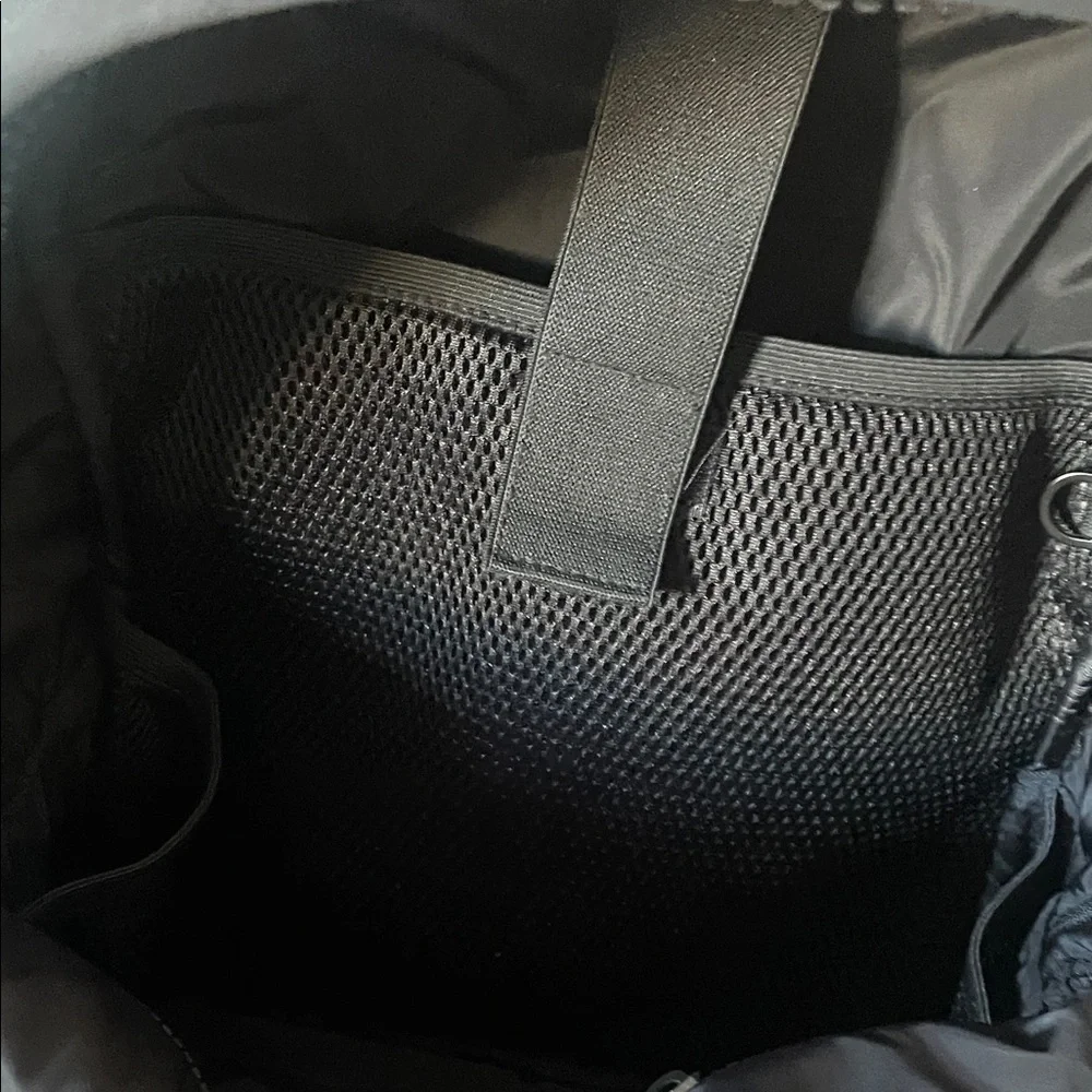 Good condition Dagne Dover Medium Dakota Neoprene Backpack for women